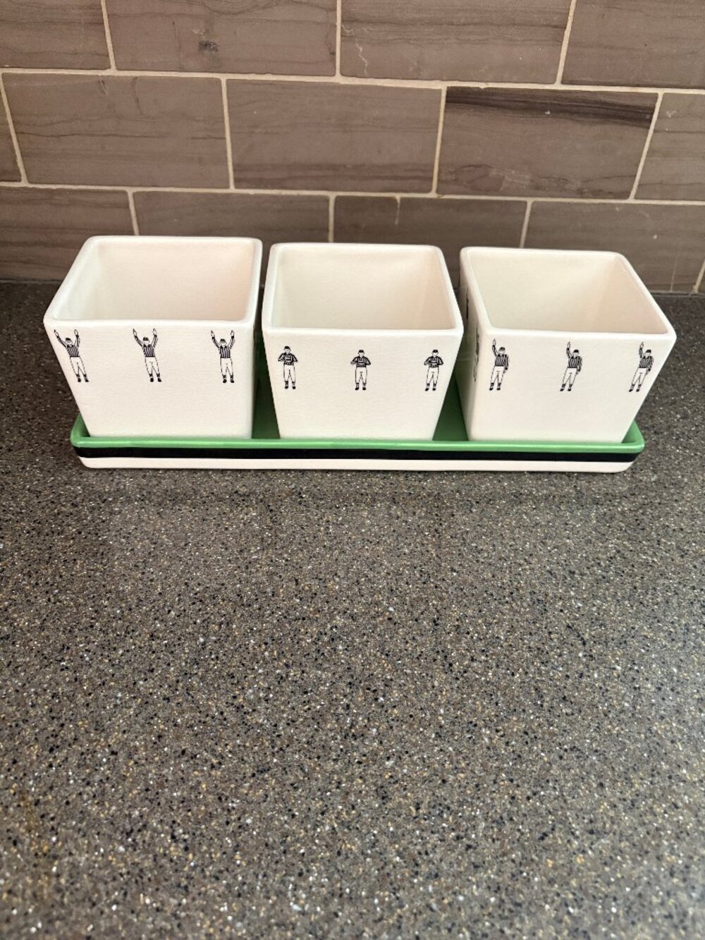Vtg Hallmark football referee ceramic dip/crudite set with tray